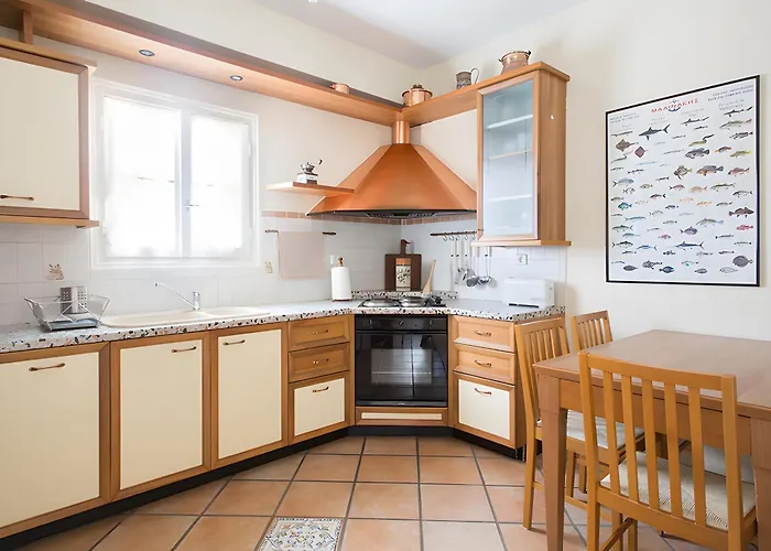 Sunset Retreat Marie *