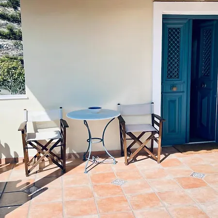 Sunset Retreat Marie *